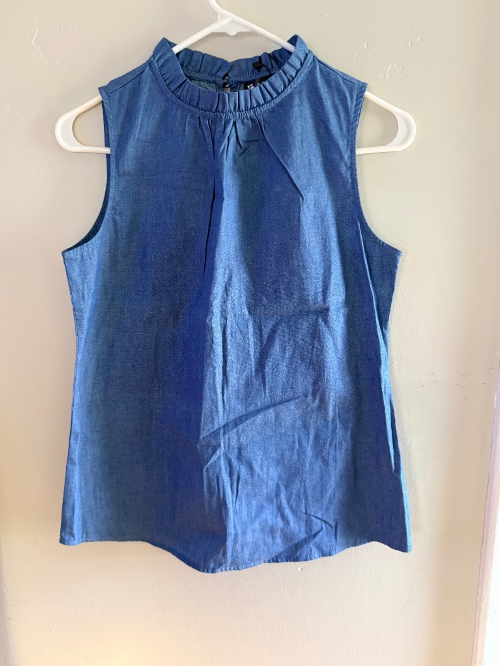 Denim sleeveless top size small